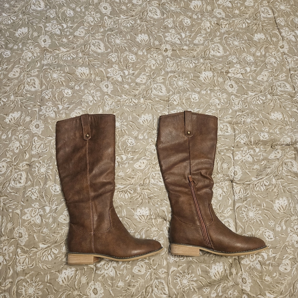 Brown Knee-High Leather Boots
